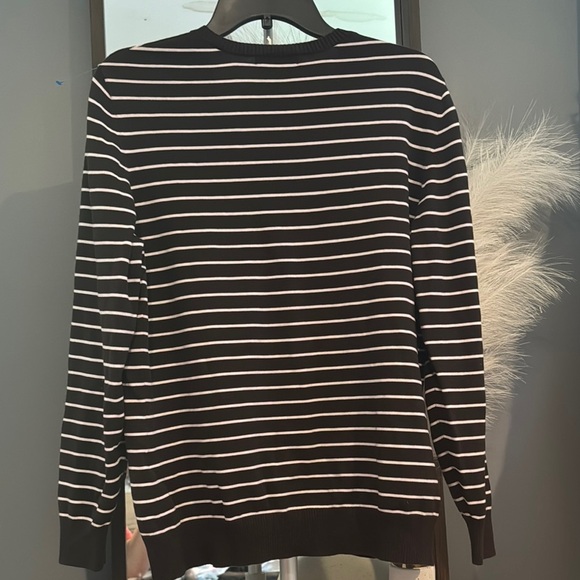 Lands' End Black and White V-Neck Sweater Striped Knit - Picture 3 of 4